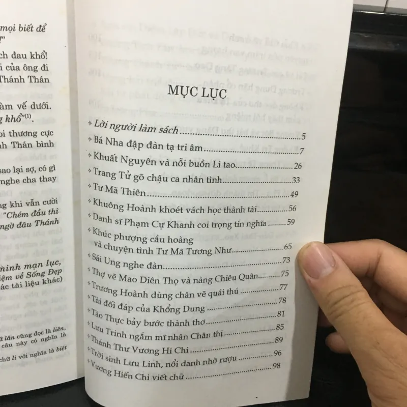 Những câu chuyện văn nhân tài tử 1025673