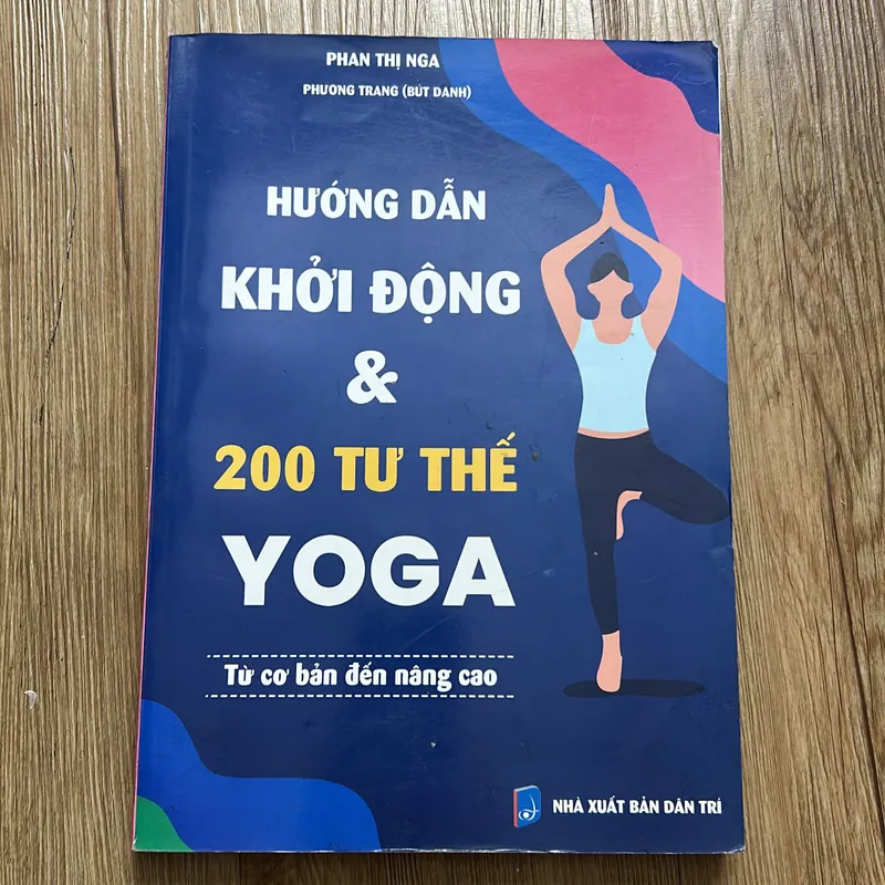 Hướng dẫn khởi động và 200 tư thế yog 568776