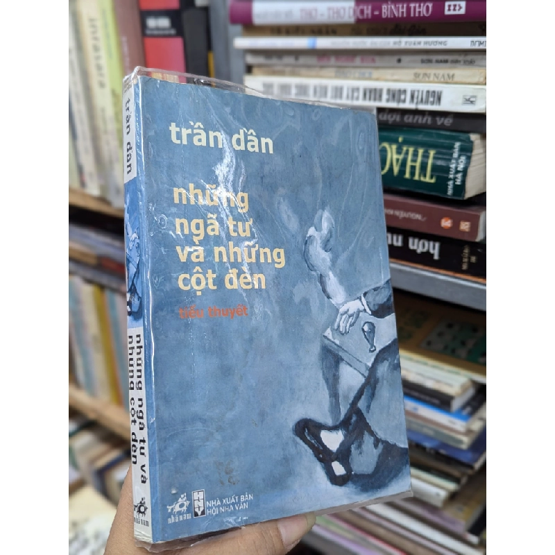 Những ngã tư và những cột đèn - Trần Dần 128791