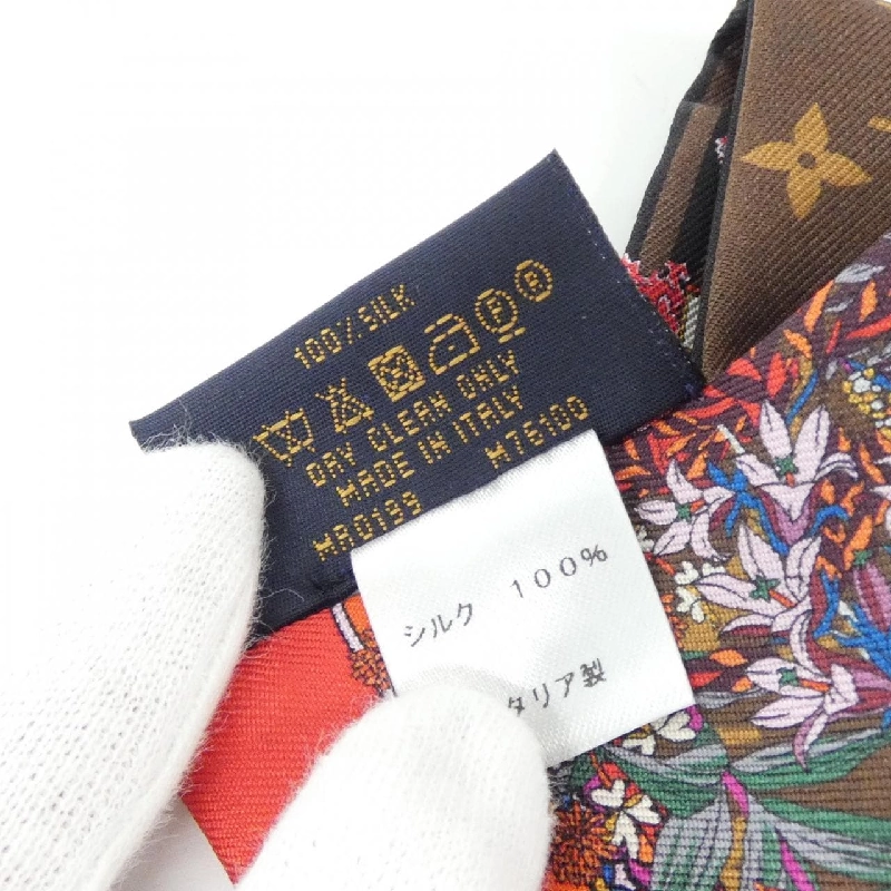 Khăn quàng Louis Vuitton Bandou Vitton M76100 625344