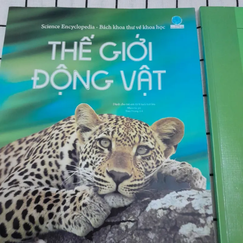 2 sách động vật ảnh màu - THẾ GIỚI ĐỘNG VẬT & ĐỘNG VẬT MÁU LẠNH (Cold blood) 567604