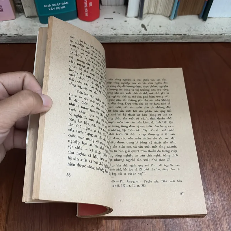 I Kinh Tế, Chính Trị Học Mác • Lê Nin _ Phần Kinh Tế Xã Hội Chủ Nghĩa - Vũ Huấn Học - 1975 603065