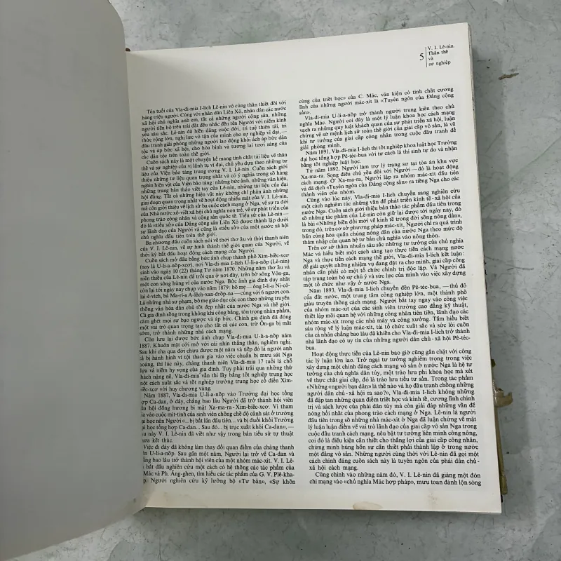 Thân thế và sự nghiệp - V.I.Lenin 1013304