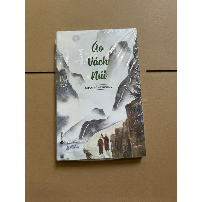 Áo vách núi - Chân Đẳng Nghiêm 747610