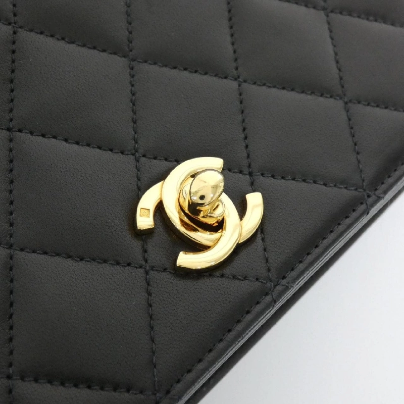 【Cổ điển】Túi xách chéo Chanel 610970