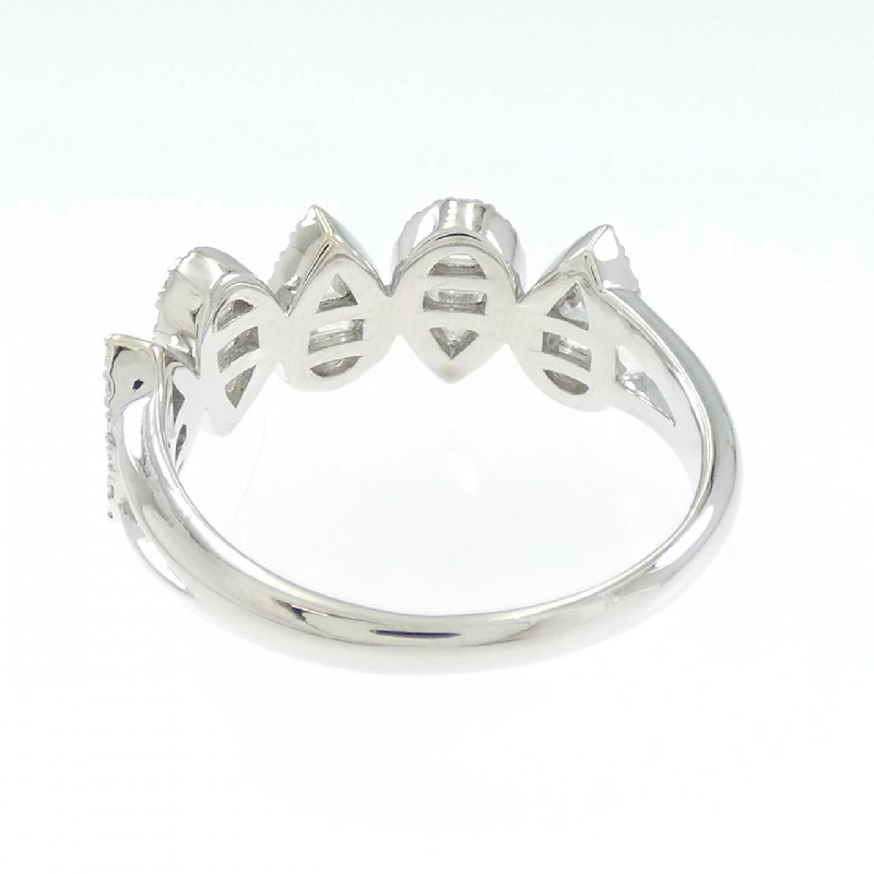 Nhẫn kim cương K18WG 0.61CT 670147