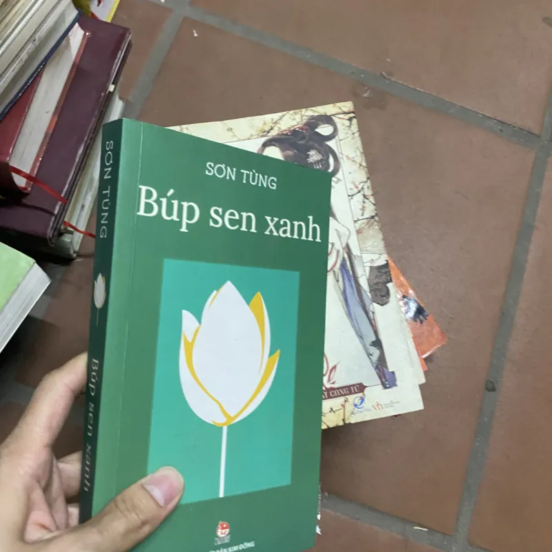 Búp sen xanh 313527