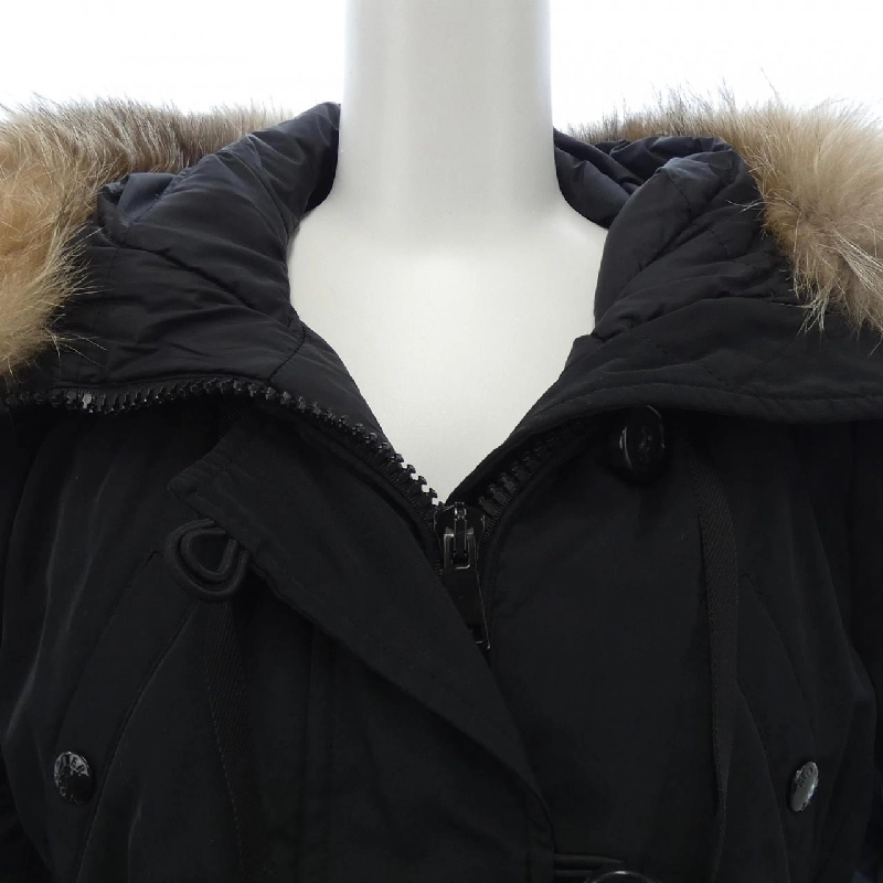 Áo khoác lông vũ MONCLER 641482