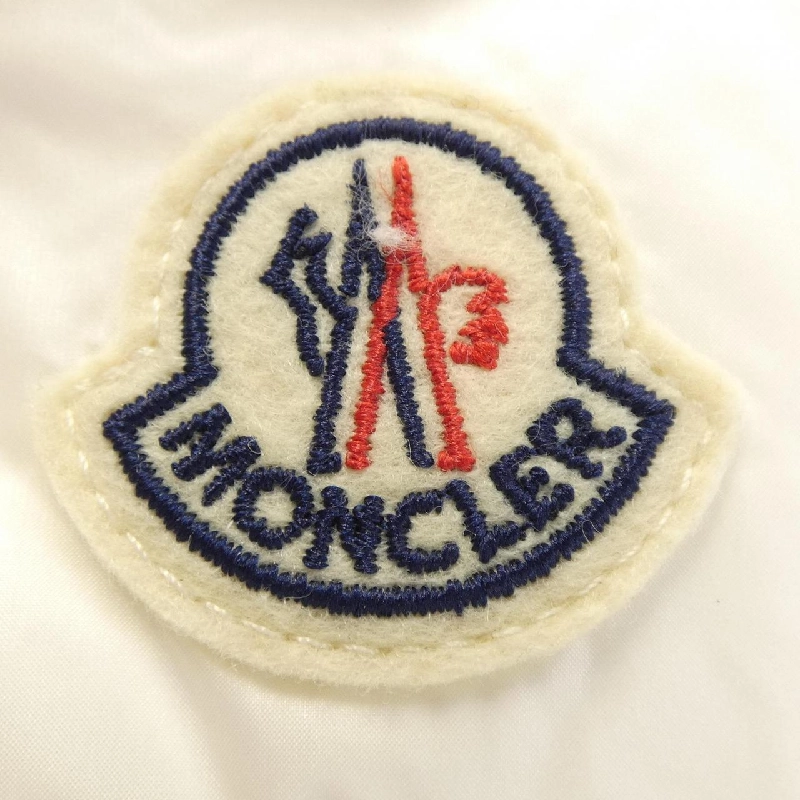 Áo khoác lông vũ MONCLER 642538