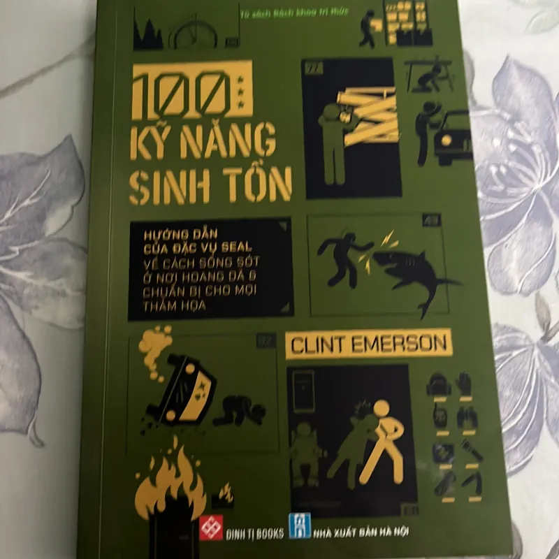 100 kỹ năng sinh tồn  800539