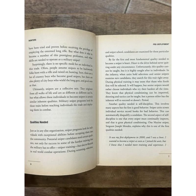 Hunters: U.S. Snipers in the War on Terror - Milo S. Afong 731968