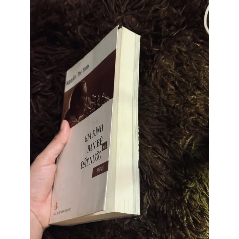 Gia đình, bạn bè, đất nước 1020010