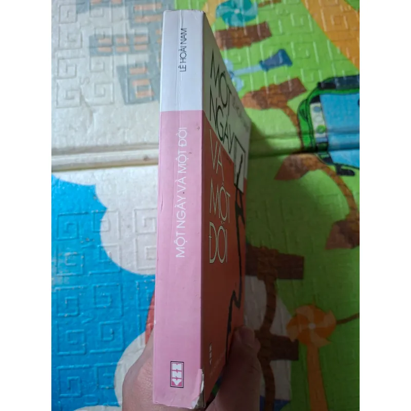 Một Ngày Và Một Đời 792396