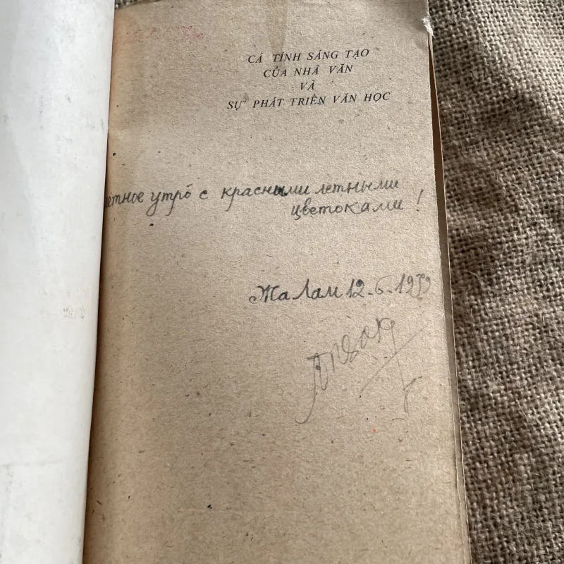 Cá tính  sáng tạo của nhà văn và sự phát triển văn học và sự phát triển KHRAPCHENKÔ 932946
