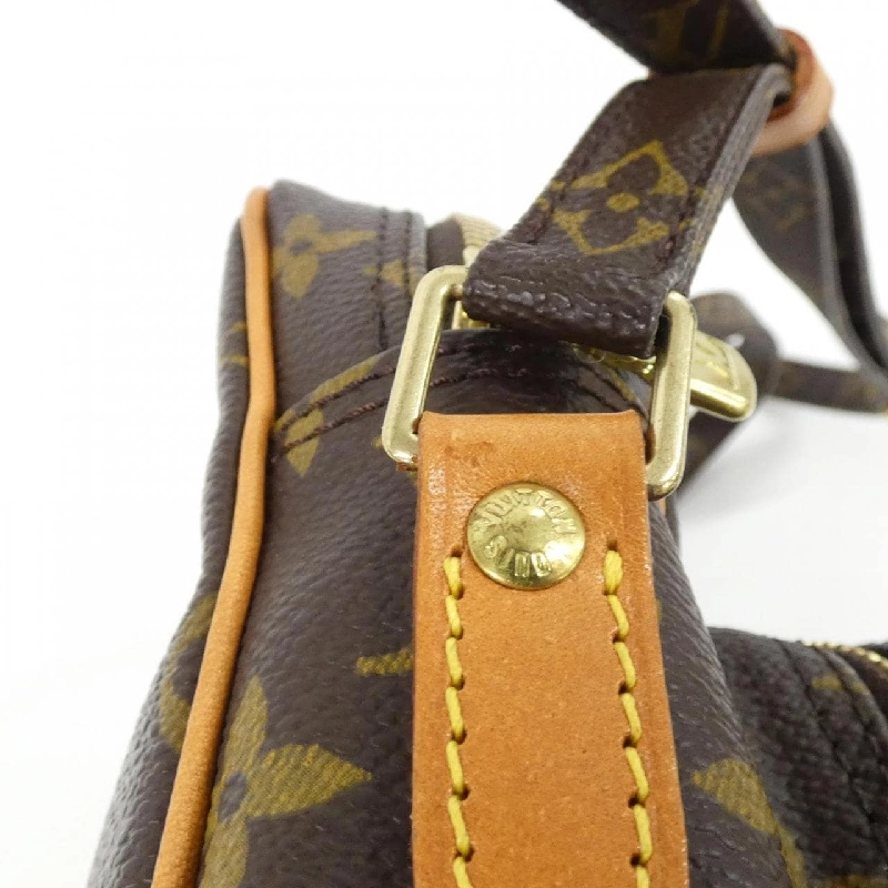 Túi đeo vai Louis Vuitton Monogram Amazon M45236 611735