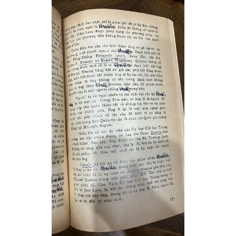 Tổng thống Magsaysay - Lê Bá Kông dịch 1045546