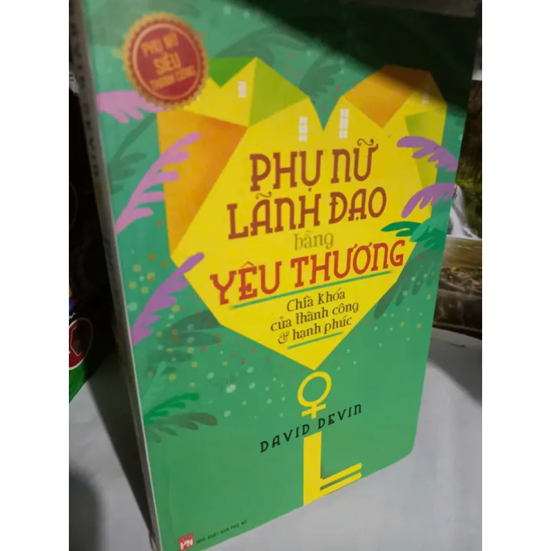phụ nữ lãnh đạo bằng yêu thương 560947