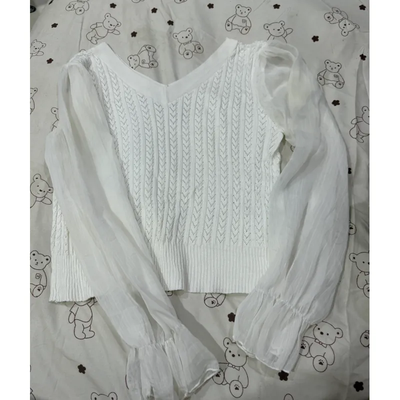 Áo trắng dài tay phối ren 1023297