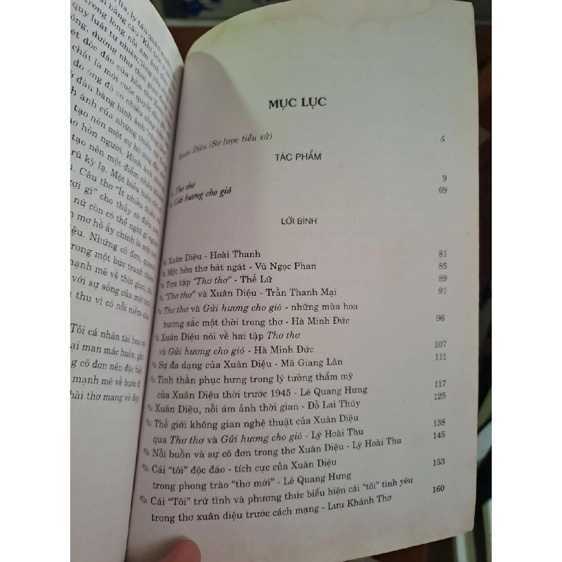 Thơ thơ và gửi hương cho gió - tác phẩm và lời bình VĂN HỌC HCM1008 920071