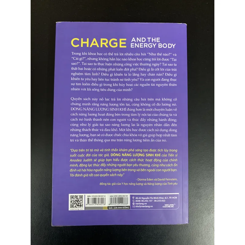 (Sách cũ) Dòng năng lượng sinh khí - Charge and the energy body - Anodea Judith 972387