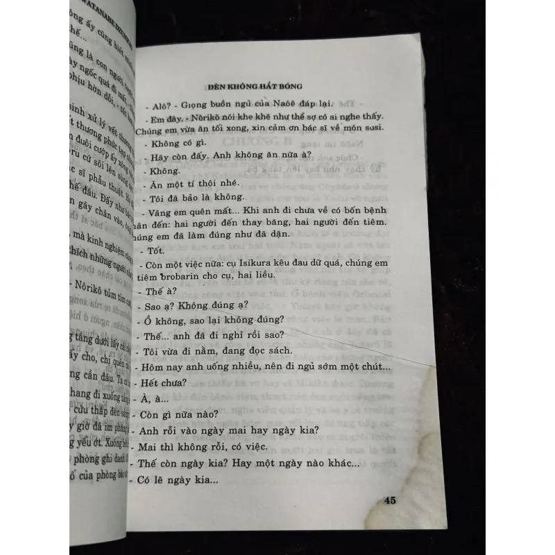 Đèn không hắt bóng 745666