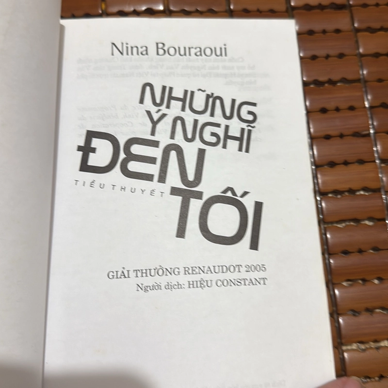 Những ý nghĩ đen tối - Nina Bouraoui 532148