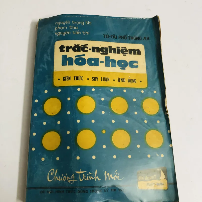 TRẮC NGHIỆM HÓA HỌC (Tú tài phổ thông A-B) 571043