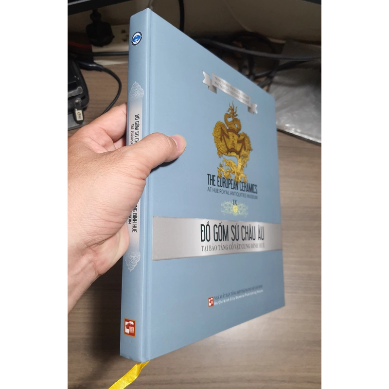 Sách - Đồ gốm sứ Châu Âu tại bảo tàng cung đình Huế 477658