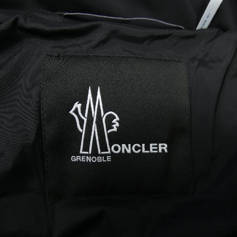 MONCLER GRENOBLE LAMOURA Áo khoác lông 629996