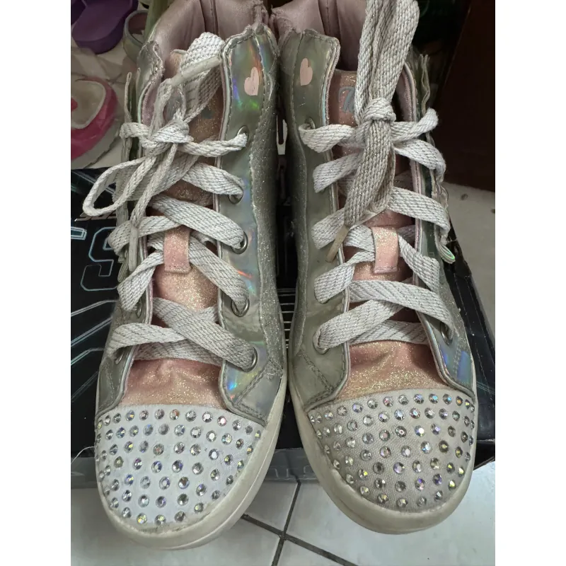 GIÀY SNEAKER BÉ GÁI THƯƠNG HIỆU SKECHERS 654086