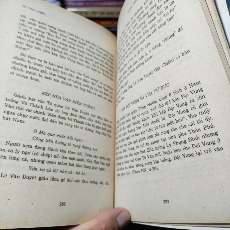 Nghệ Thuật Sân Khấu Hát Bội - Lê Văn Chiêu 1018996