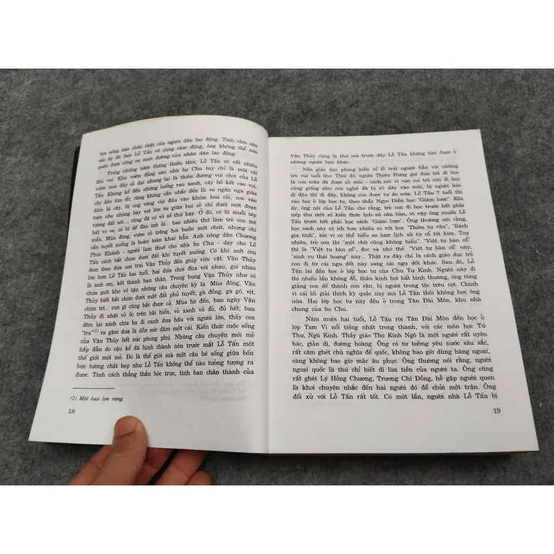 TRUYỆN LỖ TẤN - LÂM CHÍ HẠO 936839