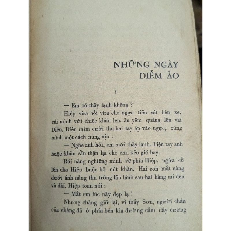 NHỮNG NGÀY DIỄM ẢO - TUYỂN TẬP TRUYỆN NGẮN NHẤT LINH 223831