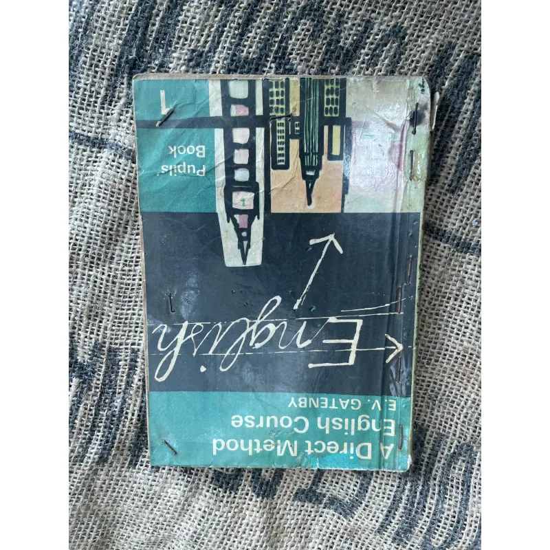 A Direct Method English Course - Pupils' Book 1" của tác giả E.V. Gatenby.  1013098
