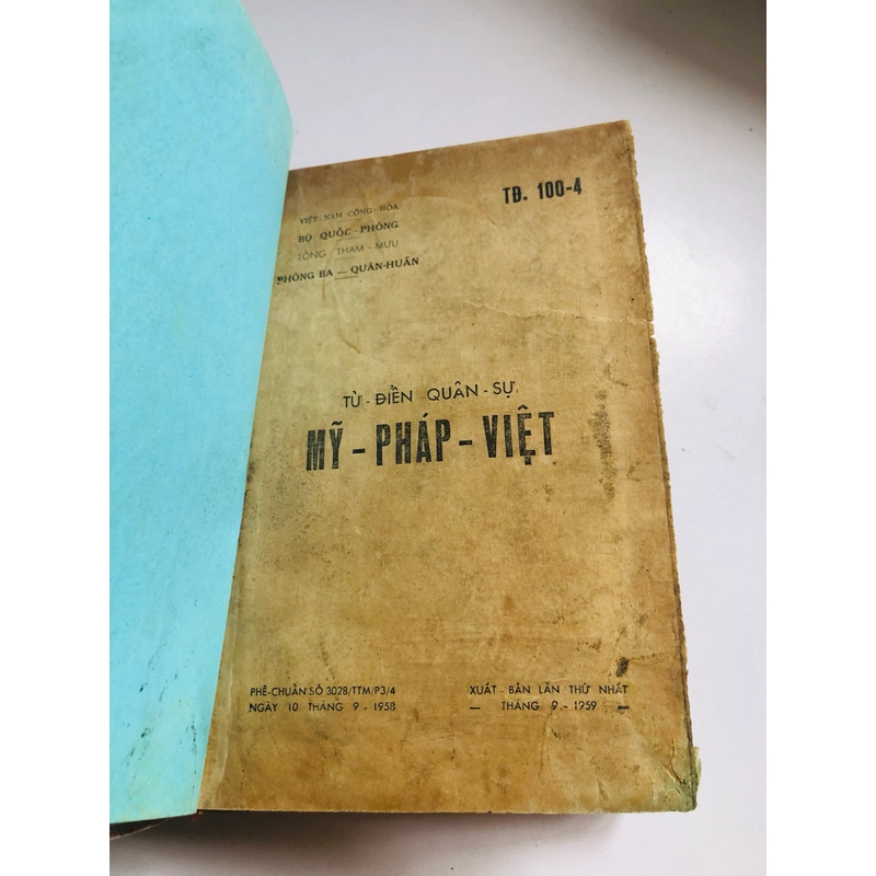 📚 TỪ ĐIỂN QUÂN SỰ MỸ – PHÁP – VIỆT  bìa cứng, 452 trang (đủ trang), Năm xuất bản: 1959 552526