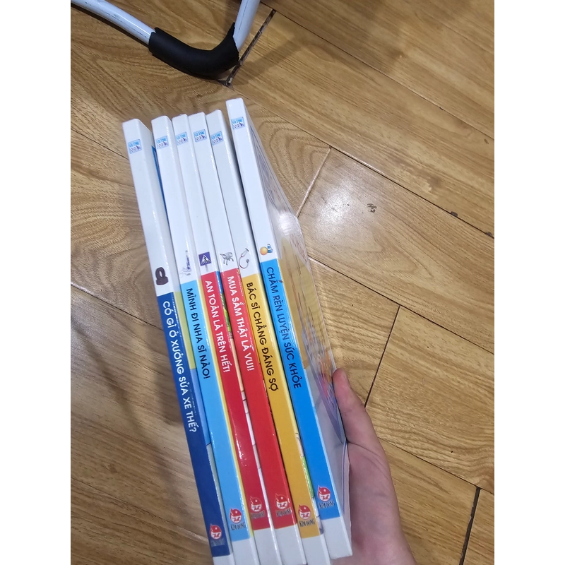 Combo 6q Gì Thế Nhỉ (bìa cứng,  giấy cứng, in màu đẹp) dành cho thanh thiếu nhi  504610