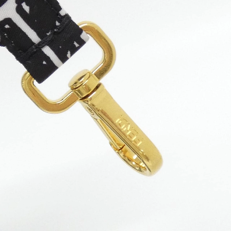 Túi xách vai Fendi Mini Baguette 8BR784 ADBD 610943