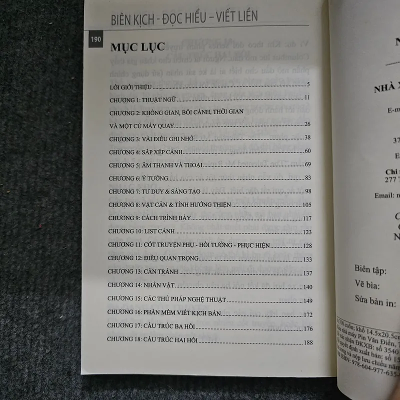 Biên kịch Đọc hiểu viết liền 738638