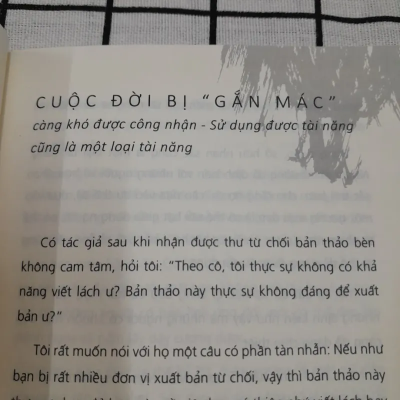 Làm sao để tồn tại giữa thời đại chuộng Nhan Sắc? Tg. TIÊU XƯỚC. 573642