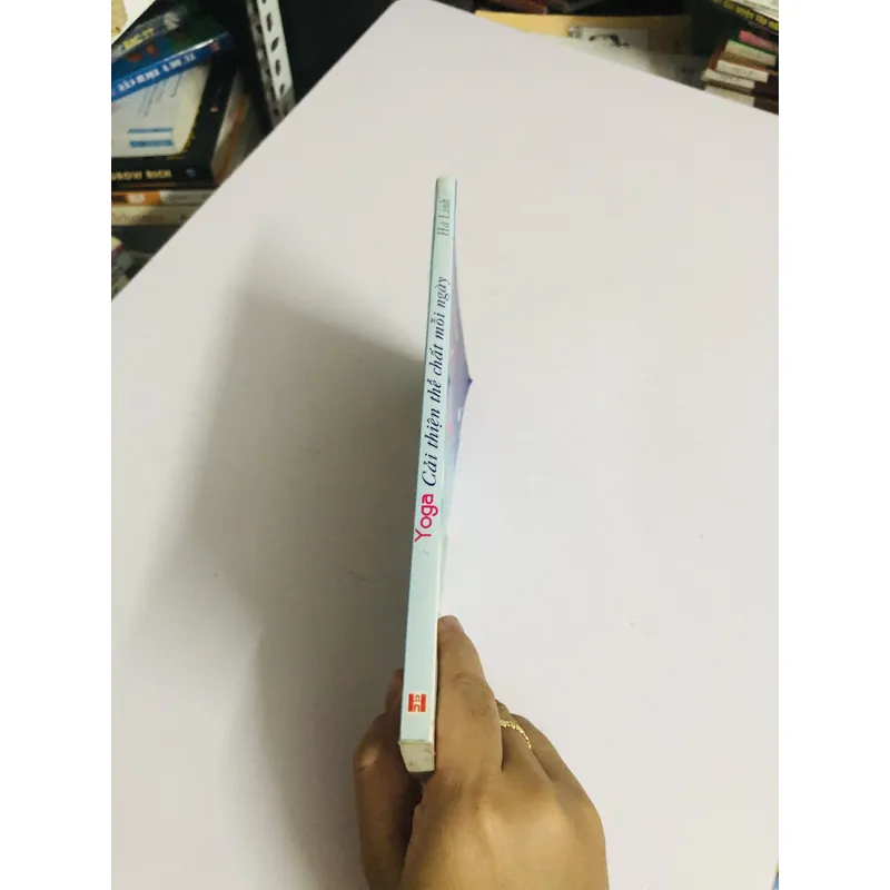 YOGA CẢI THIỆN THỂ CHẤT MỖI NGÀY  605314