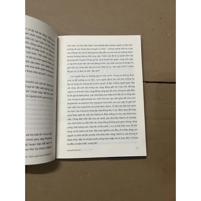 Ngôn ngữ của sự cuồng tin 1019762