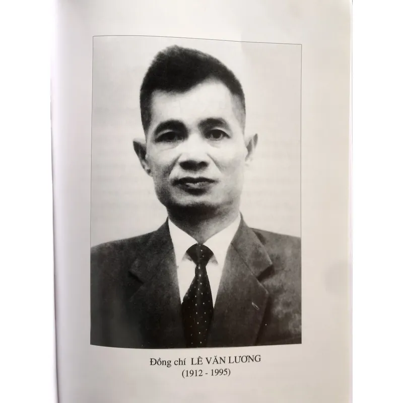 Lê Văn Lương - Tiểu sử 627063