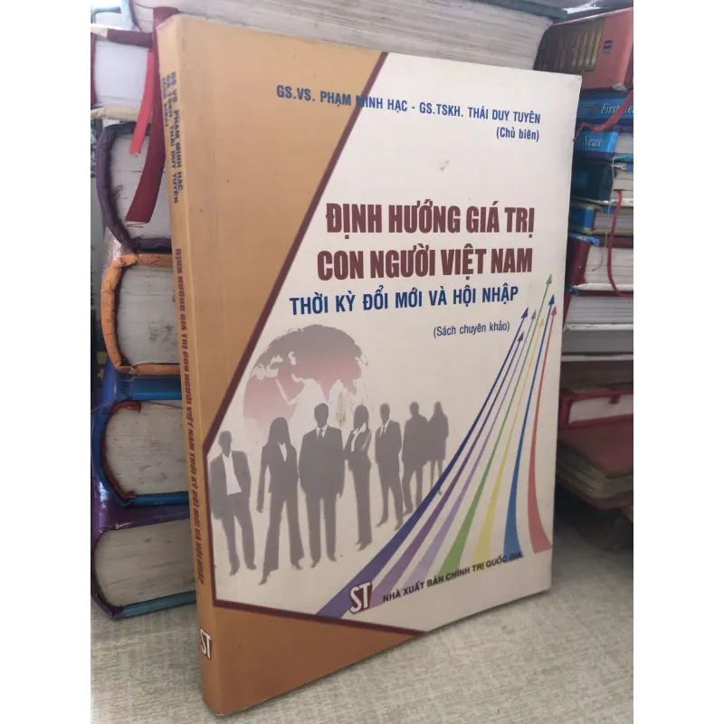Định hướng giá trị con người Việt Nam thời kỳ đổi mới và hội nhập 1000219