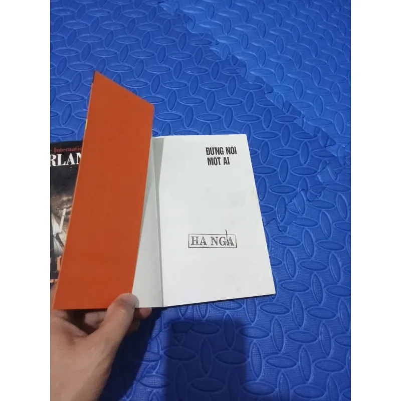 Người hùng trở lại + Đừng nói một ai 973708