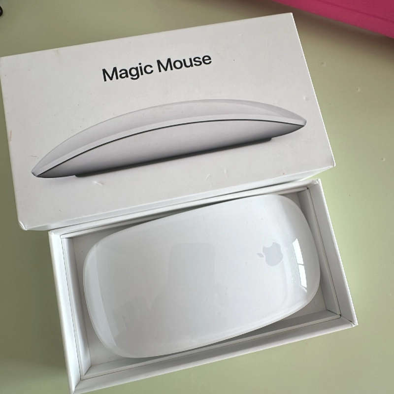 Magic Mouse 2 like new  297010