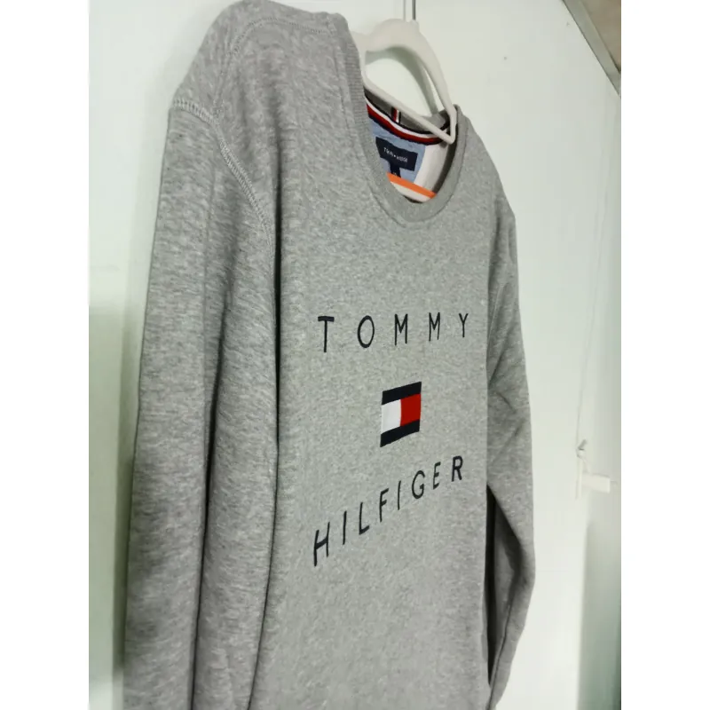 Áo sweater Tommy Hilfiger thêu chữ & logo màu xám 719765