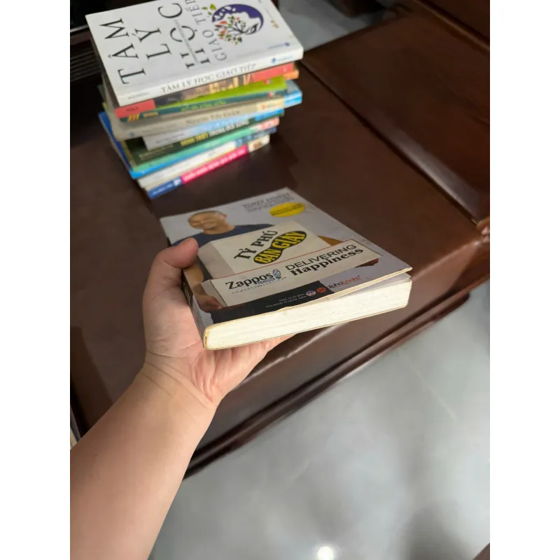 Tỷ Phú Bán Giày – Tony Hsieh- K5 1044341