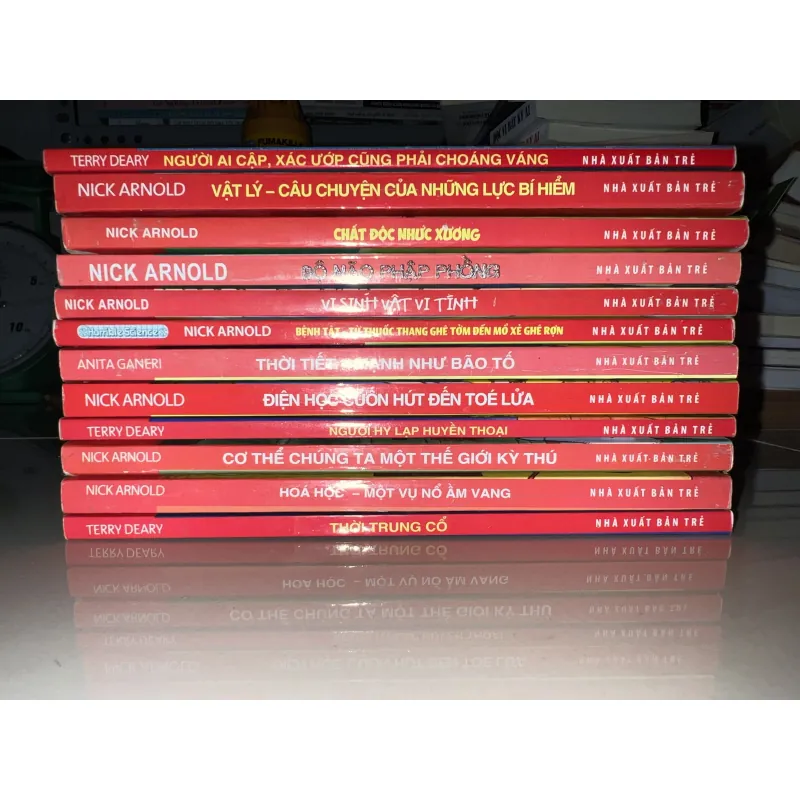 Horrible Science bản tiếng Việt bộ 12 quyển 976368