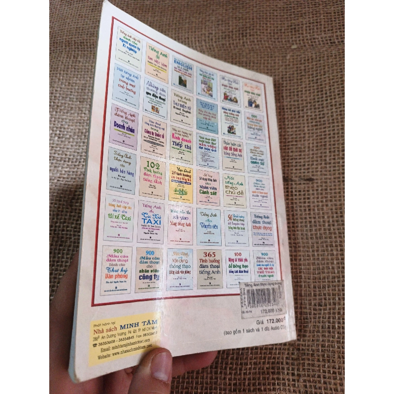 Tiếng Anh thực dụng trong đời sống 2013 mới 80% ố (Sách tự học tiếng Anh) HLSC2404 1028387