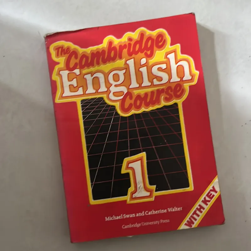 Cambridge English Course (3 cuốn) 563085